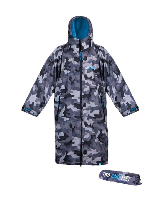 Two Bare Feet Weatherproof Changing Robe with Changing Mat (Camo/Blue)